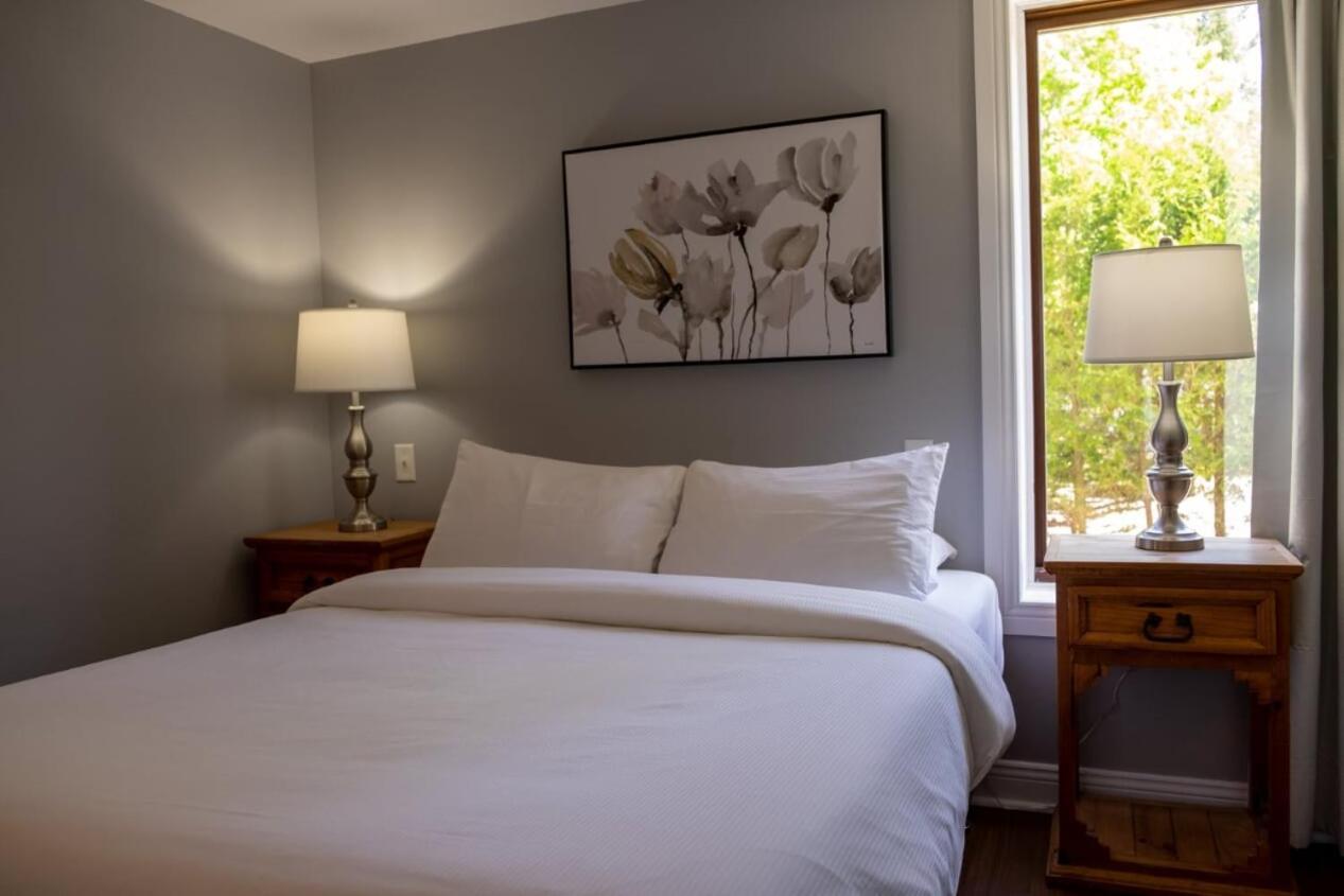 Auberge Nuits De St-Georges Bromont Zewnętrze zdjęcie