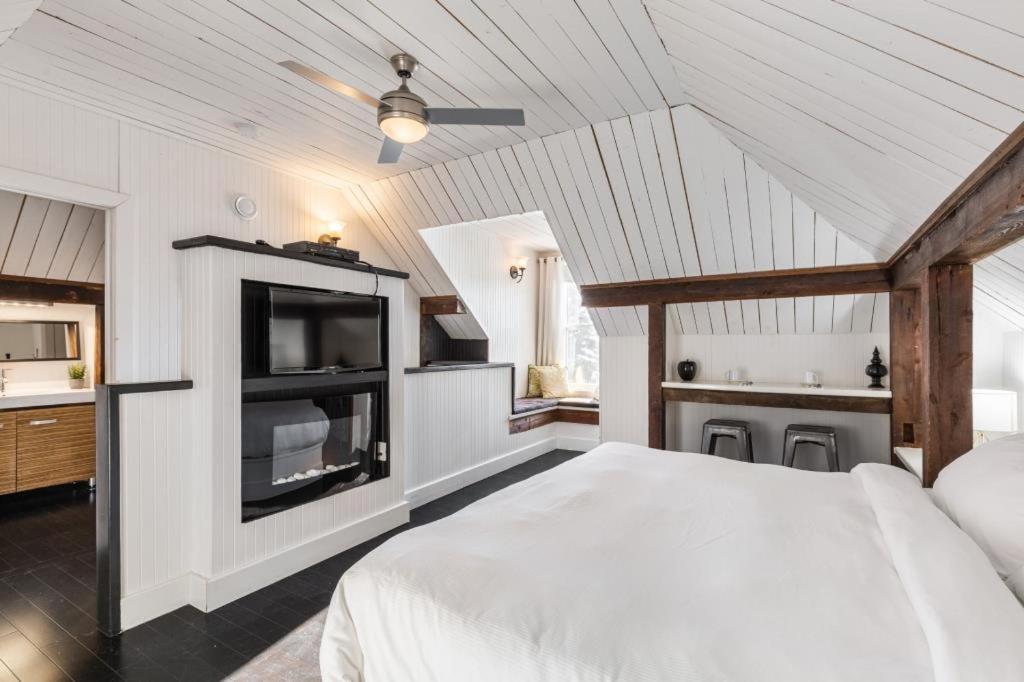 Auberge Nuits De St-Georges Bromont Zewnętrze zdjęcie