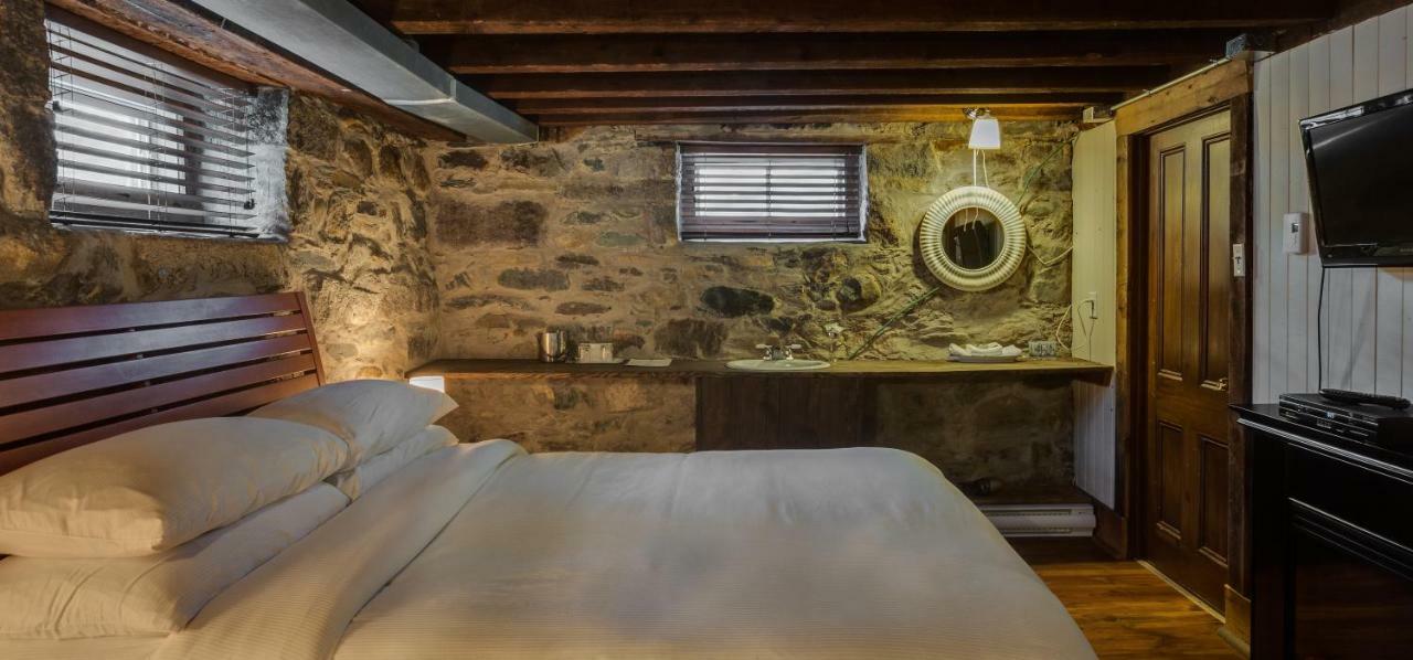 Auberge Nuits De St-Georges Bromont Zewnętrze zdjęcie