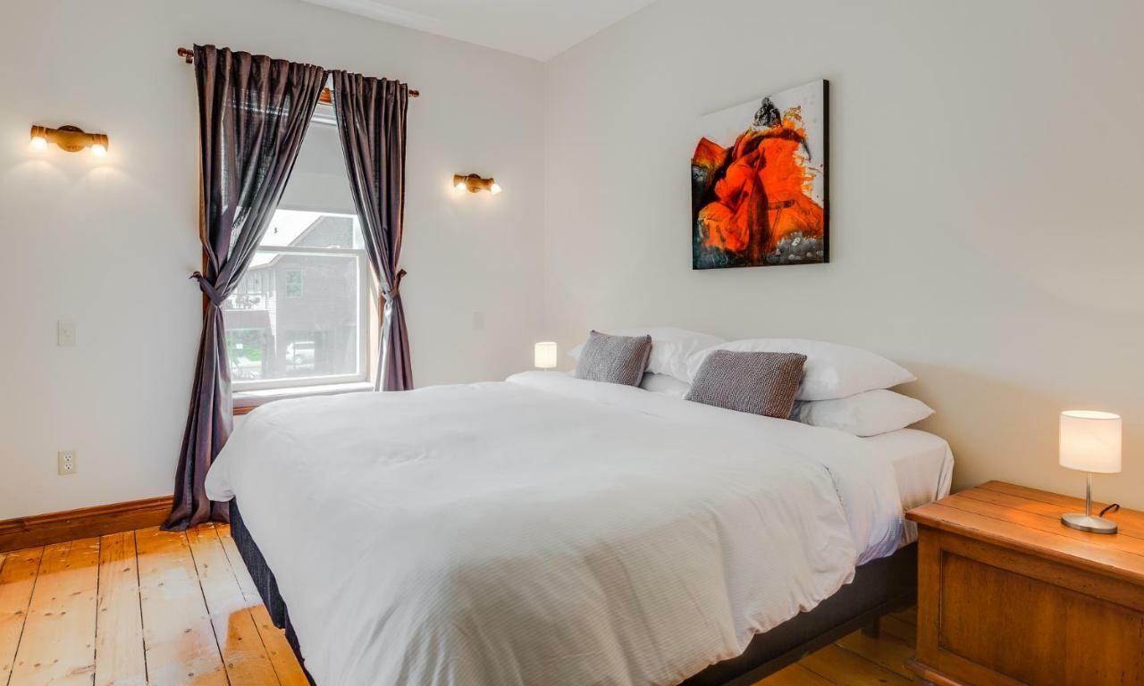 Auberge Nuits De St-Georges Bromont Zewnętrze zdjęcie