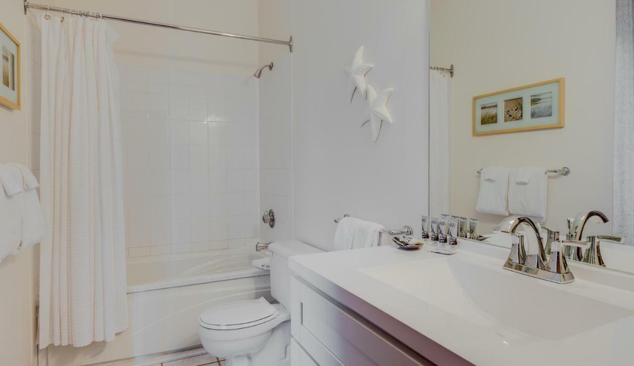 Auberge Nuits De St-Georges Bromont Zewnętrze zdjęcie
